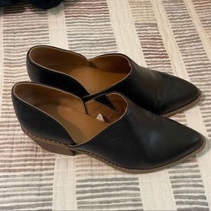 Universal Thread Booties NWOT